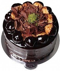 4 ile 6 kişilik Profiterollü Yaş pasta KarabÃ¼k pasta sipariÅŸi