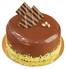 4 kişilik yuvarlak sade çikolatalı yaş pasta Karabük pasta siparişi