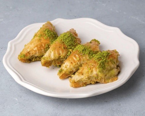 750 Gr Fıstıklı Şöbiyet Tatlısı - Kıyır Kıyır Lezzet KarabÃ¼k pasta sipariÅŸi