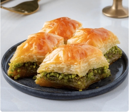 Mutluluk Veren 500 Gr Fıstıklı Baklava Karabük pasta siparişi