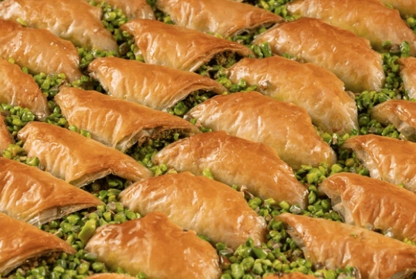 Sıcak Servis Tavsiyeli 2000 Gr Şöbiyet Tatlısı KarabÃ¼k pasta sipariÅŸi
